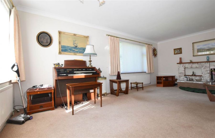 6 Brooklands Road