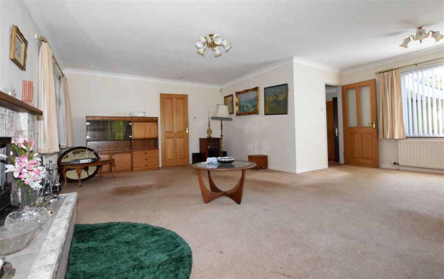 6 Brooklands Road
