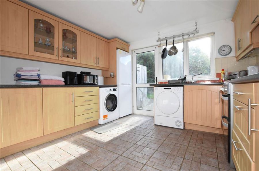 7 Thornleigh Drive