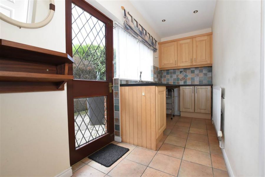 25 Beechfield Avenue