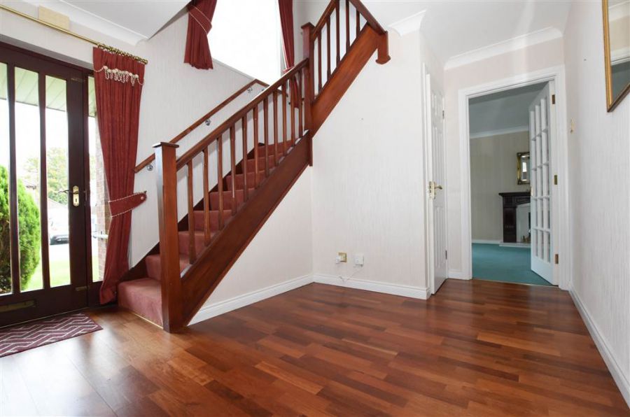 25 Beechfield Avenue