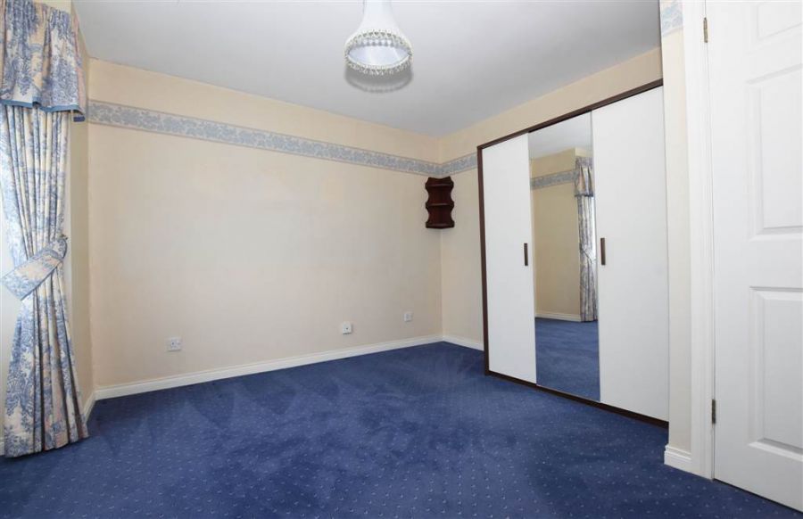 25 Beechfield Avenue