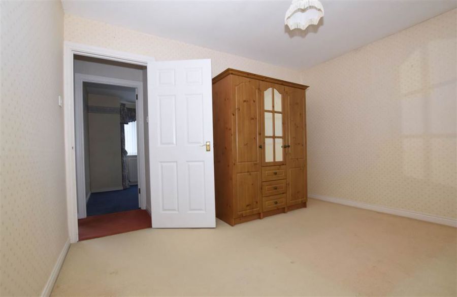 25 Beechfield Avenue