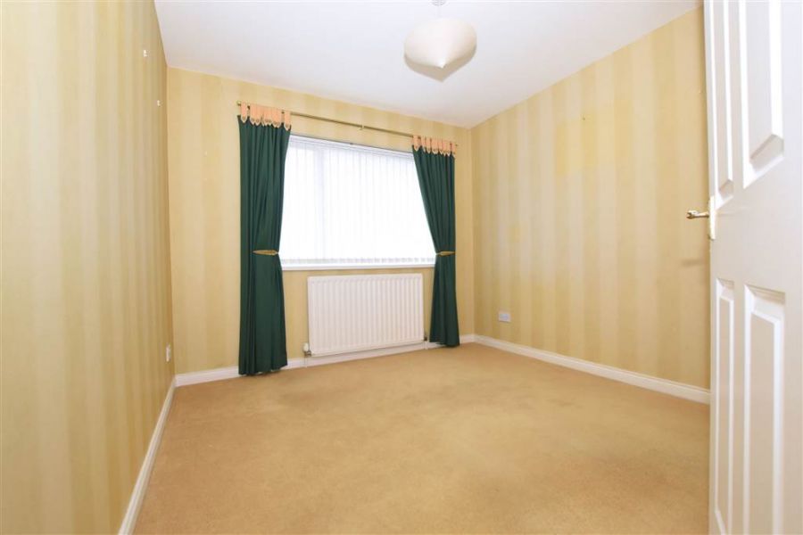 25 Beechfield Avenue