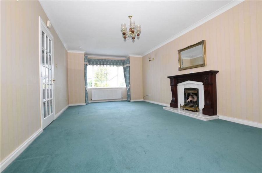 25 Beechfield Avenue