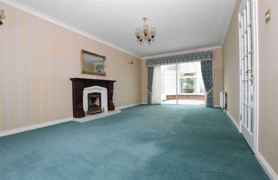 25 Beechfield Avenue