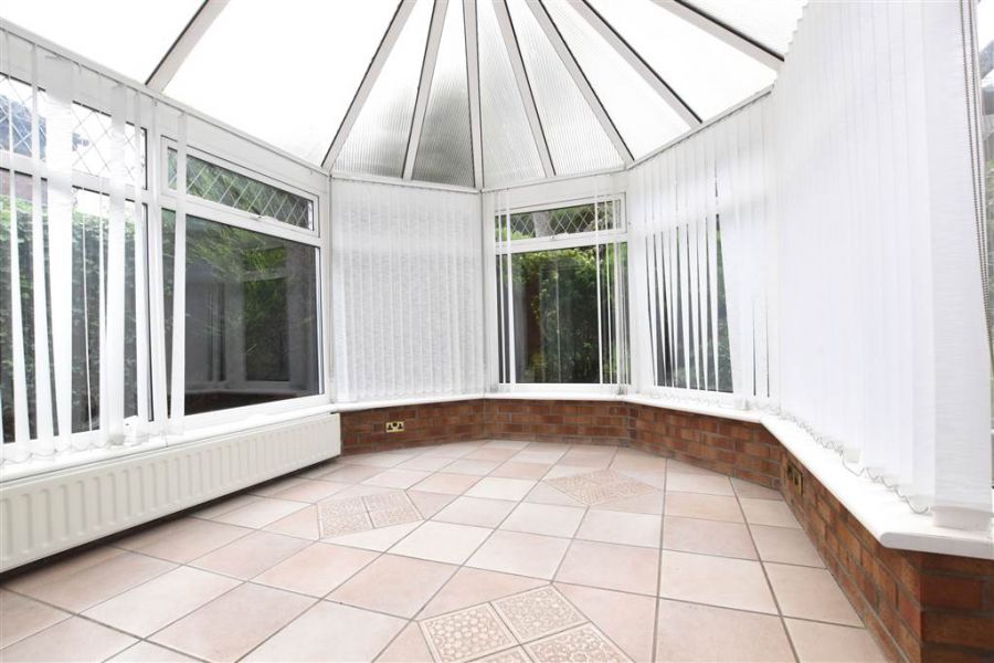 25 Beechfield Avenue