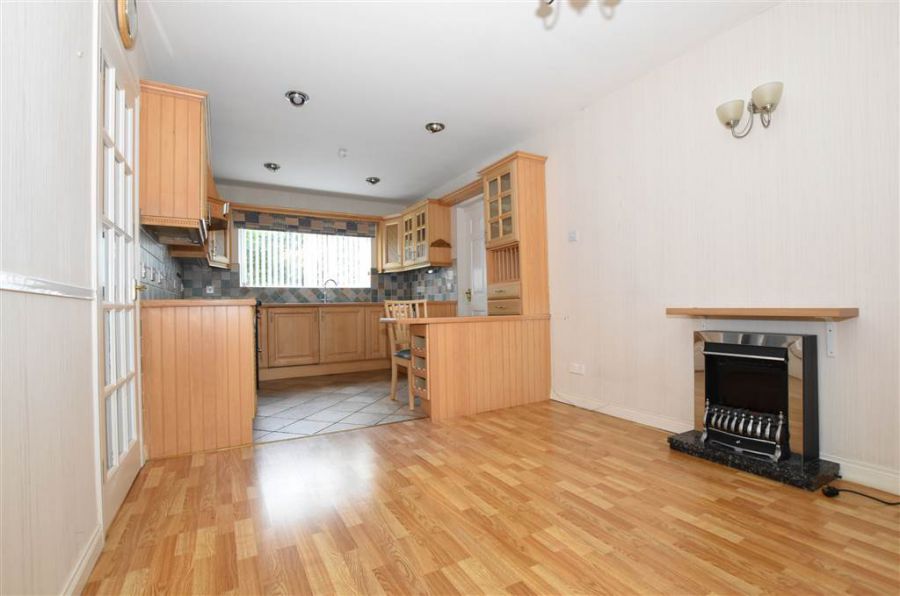 25 Beechfield Avenue