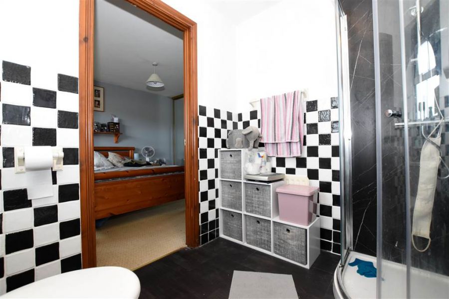 19 Cairndore Walk