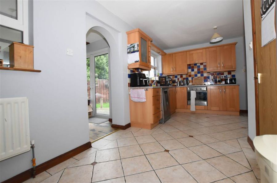 19 Cairndore Walk