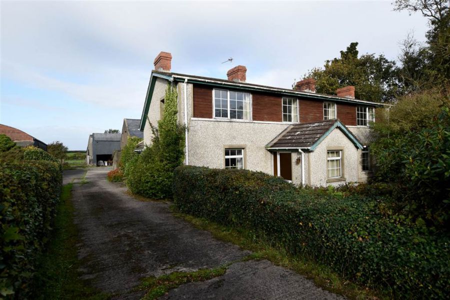 6 Dunover Road North