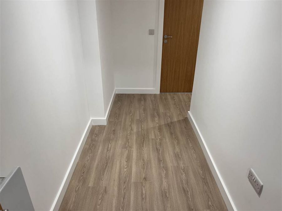 2F Meetinghouse Lane