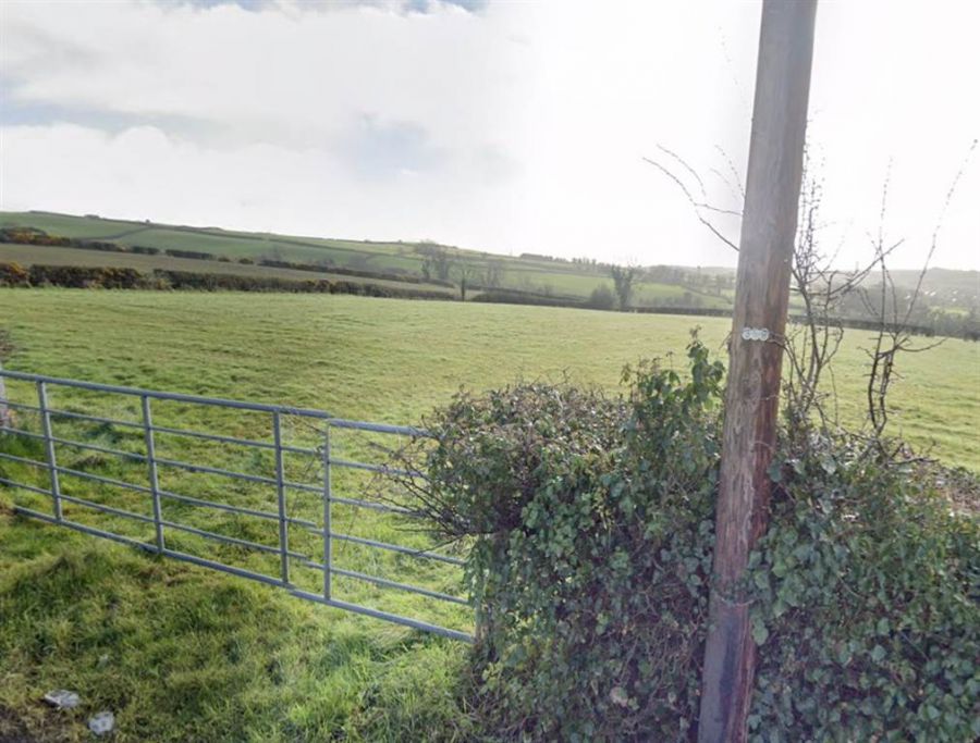 13.64 acres agric land adj to, 21 Dunlady Road