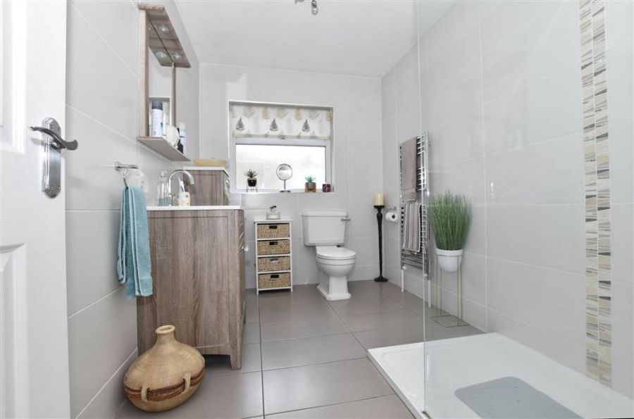 16A Ballyblack Road East