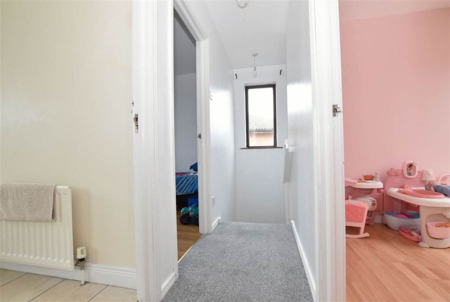 19 Cambourne Crescent