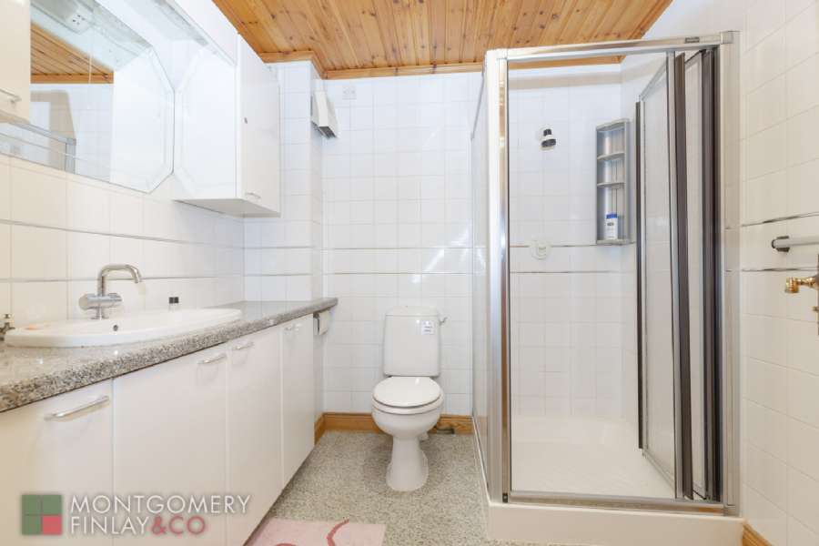 1A Chanterhill Lodge