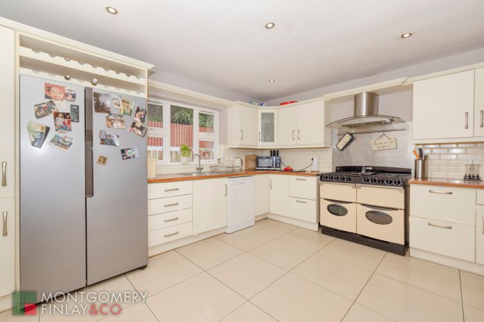 8 Rathview 8 Rathview