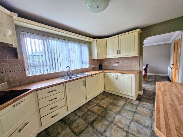 38 Rathview Park