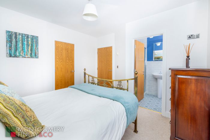 69 Devenish Manor