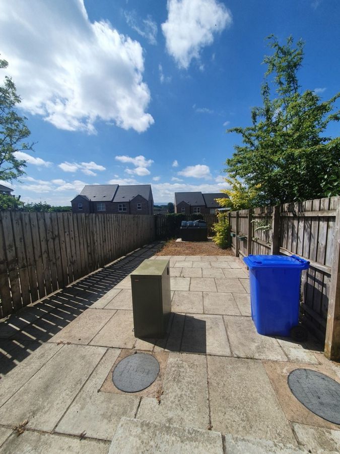 8 Deer Park