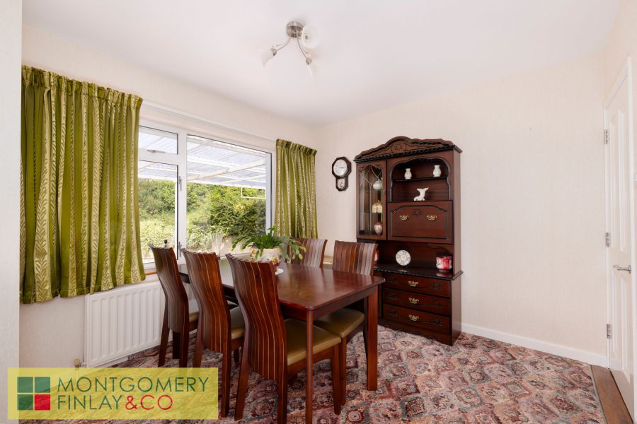 5 Ashwoods Road