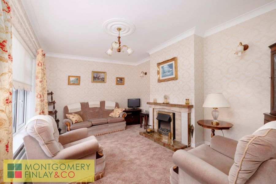 5 Ashwoods Road