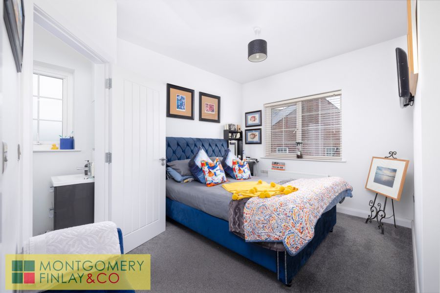 24 Cherrymount Green