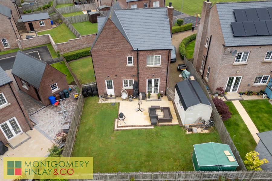 24 Cherrymount Green