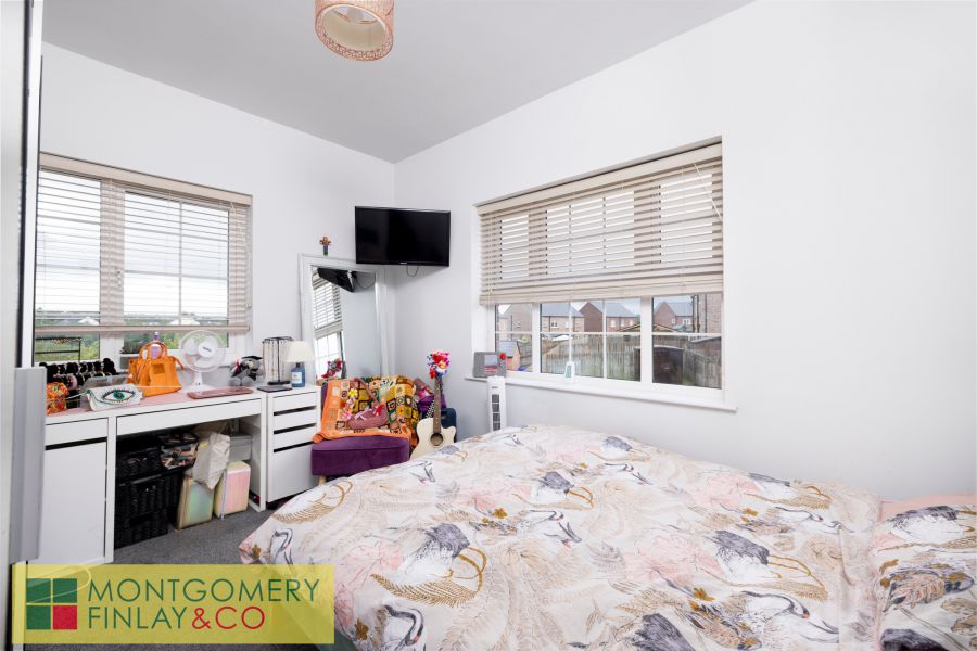 24 Cherrymount Green