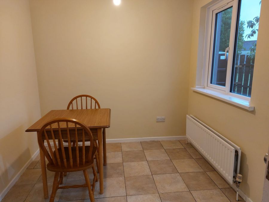 17 Baragh Gardens