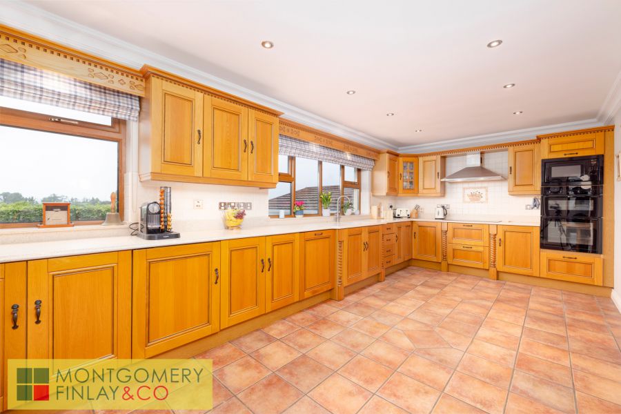 7 Drumlin Court