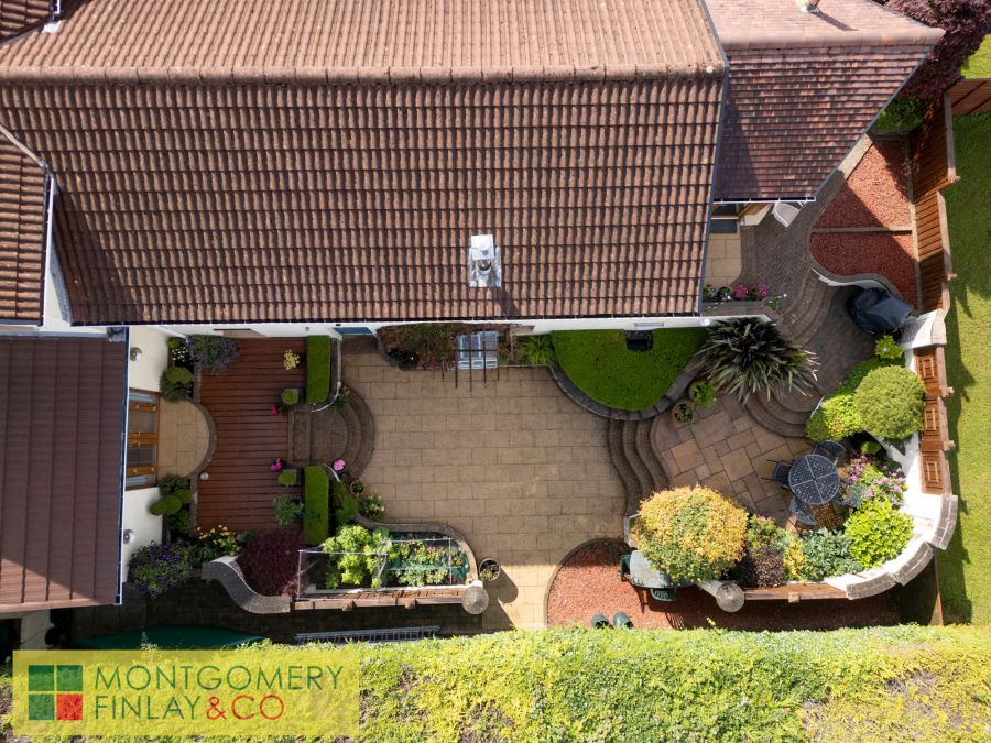 7 Drumlin Court
