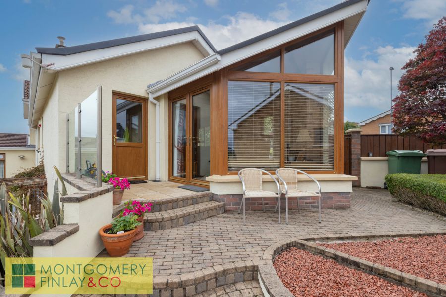 7 Drumlin Court