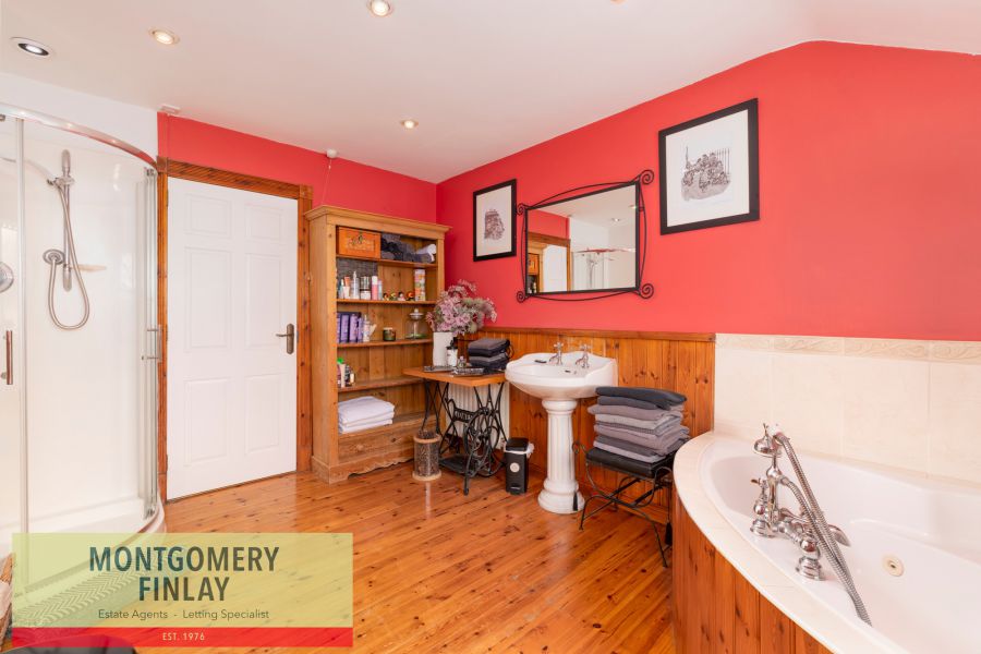 12 Clover Brae