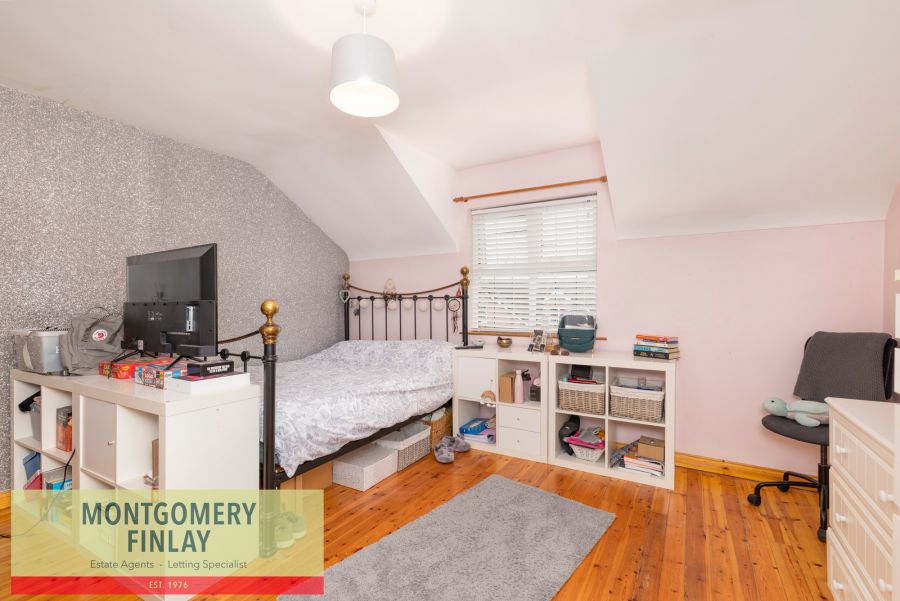 12 Clover Brae