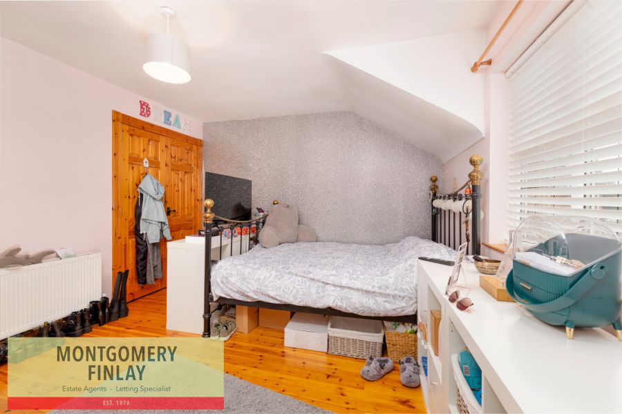 12 Clover Brae