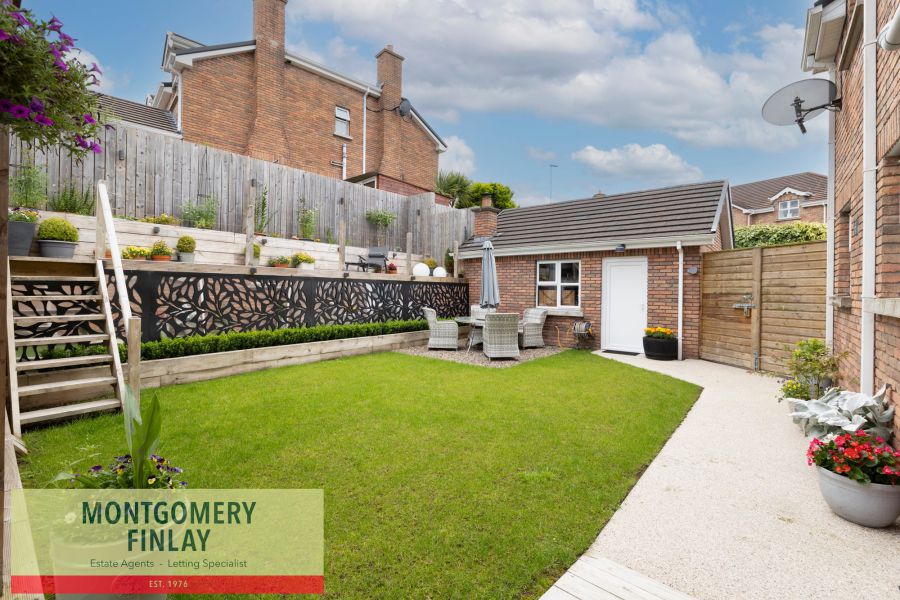 12 Clover Brae