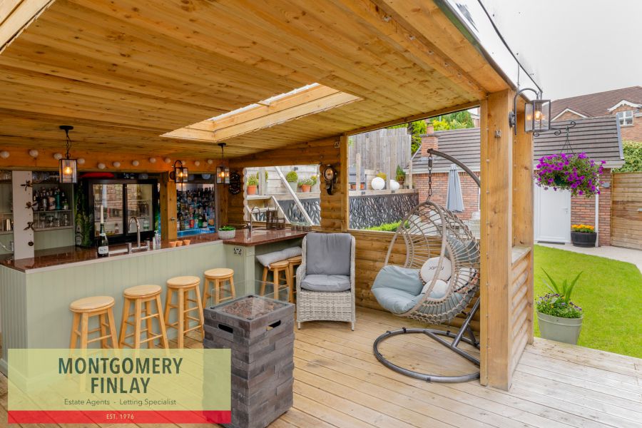 12 Clover Brae