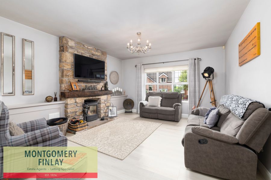 12 Clover Brae