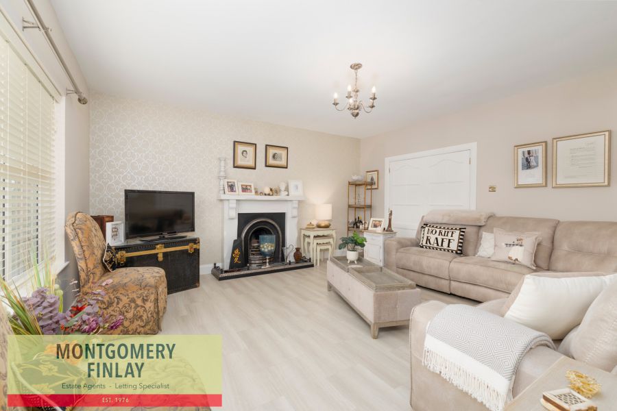 12 Clover Brae