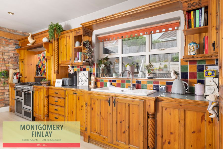 12 Clover Brae