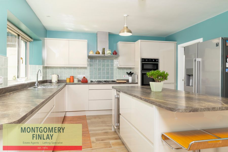 Willow View, 30 Oakfield Road