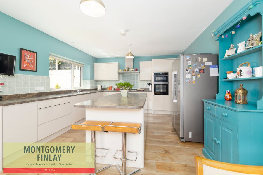 Willow View, 30 Oakfield Road