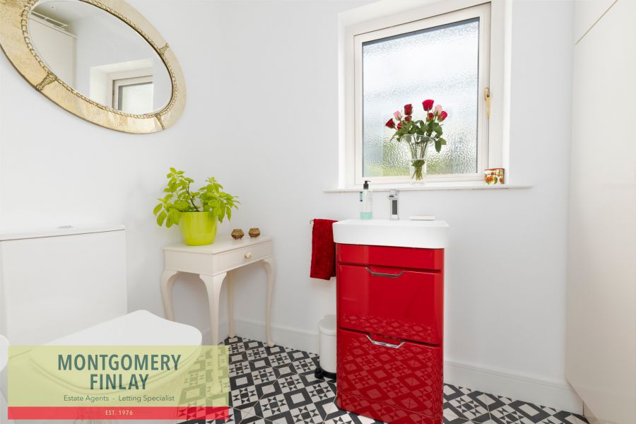 Willow View, 30 Oakfield Road