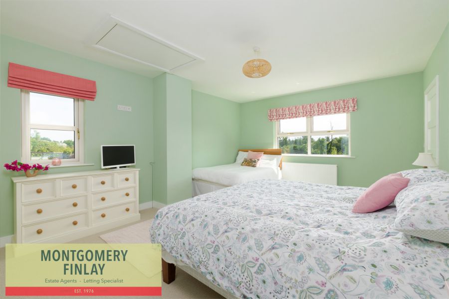 Willow View, 30 Oakfield Road