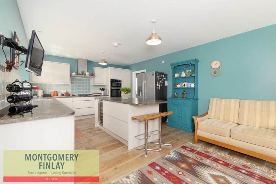 Willow View, 30 Oakfield Road