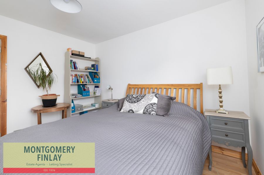 38 Featherbed Glade