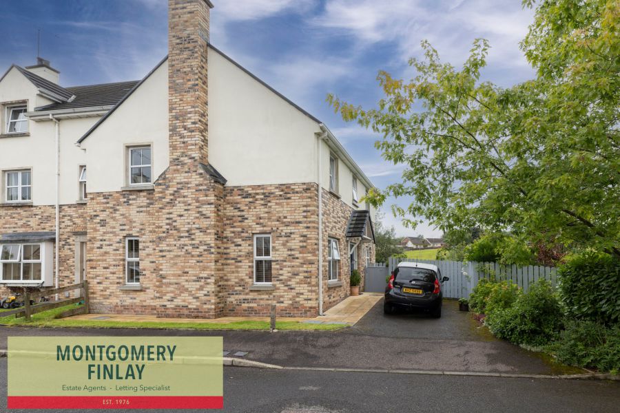 38 Featherbed Glade