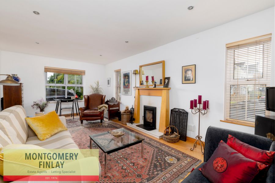 38 Featherbed Glade