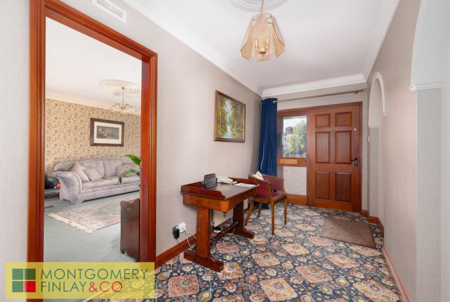 33 Enniskillen Road
